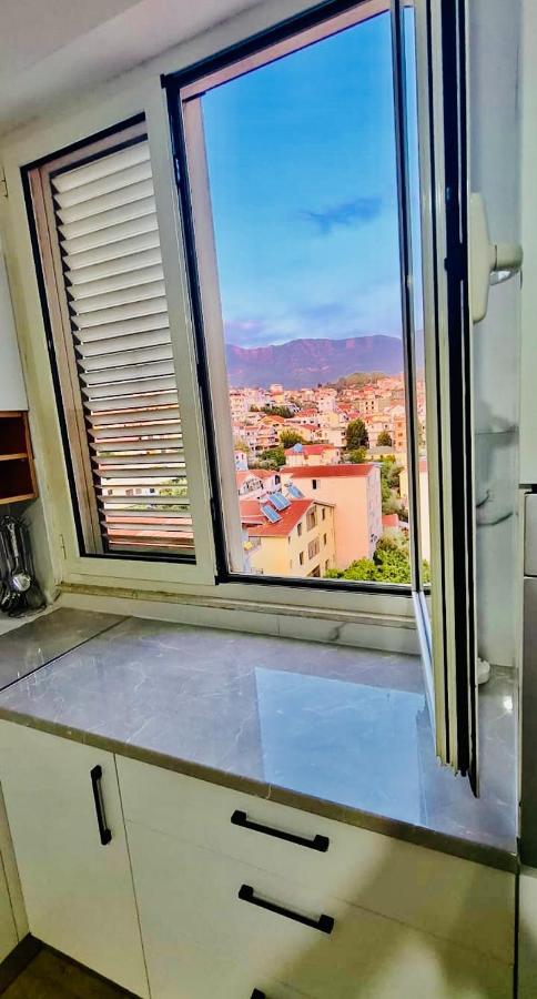 Avi - Daily Rent Apartment Tiran Dış mekan fotoğraf